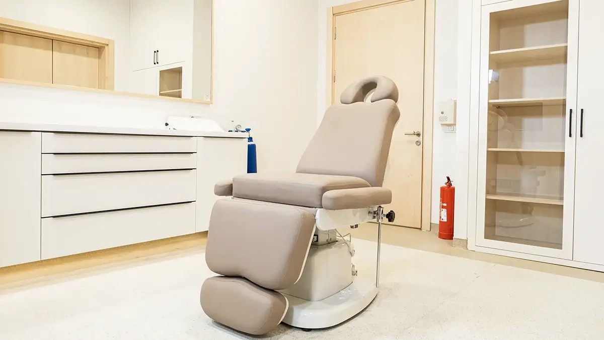 Hair transplant operation room