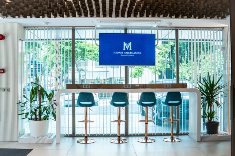 medart-hair-clinic-waiting-area