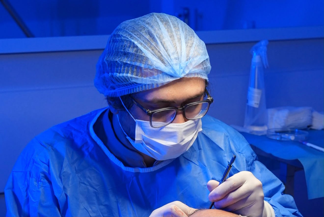 Dr. Enis Emre Yılmaz hair transplant Surgeon